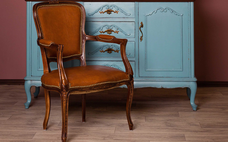 A To Z Old Furniture